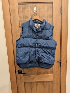 Woolrich Navy Quilted Down Vest